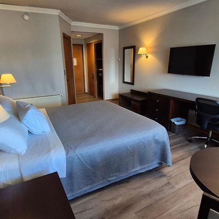 Hotel Diego De Almagro Coyhaique Esterno foto